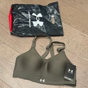 Under Armour Support Crossback Sports Bra - Size M - NWT - MSRP $65!